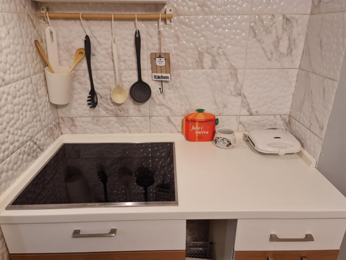 Apartment Pemper - Self Check In And Check Out 오토칵 외부 사진