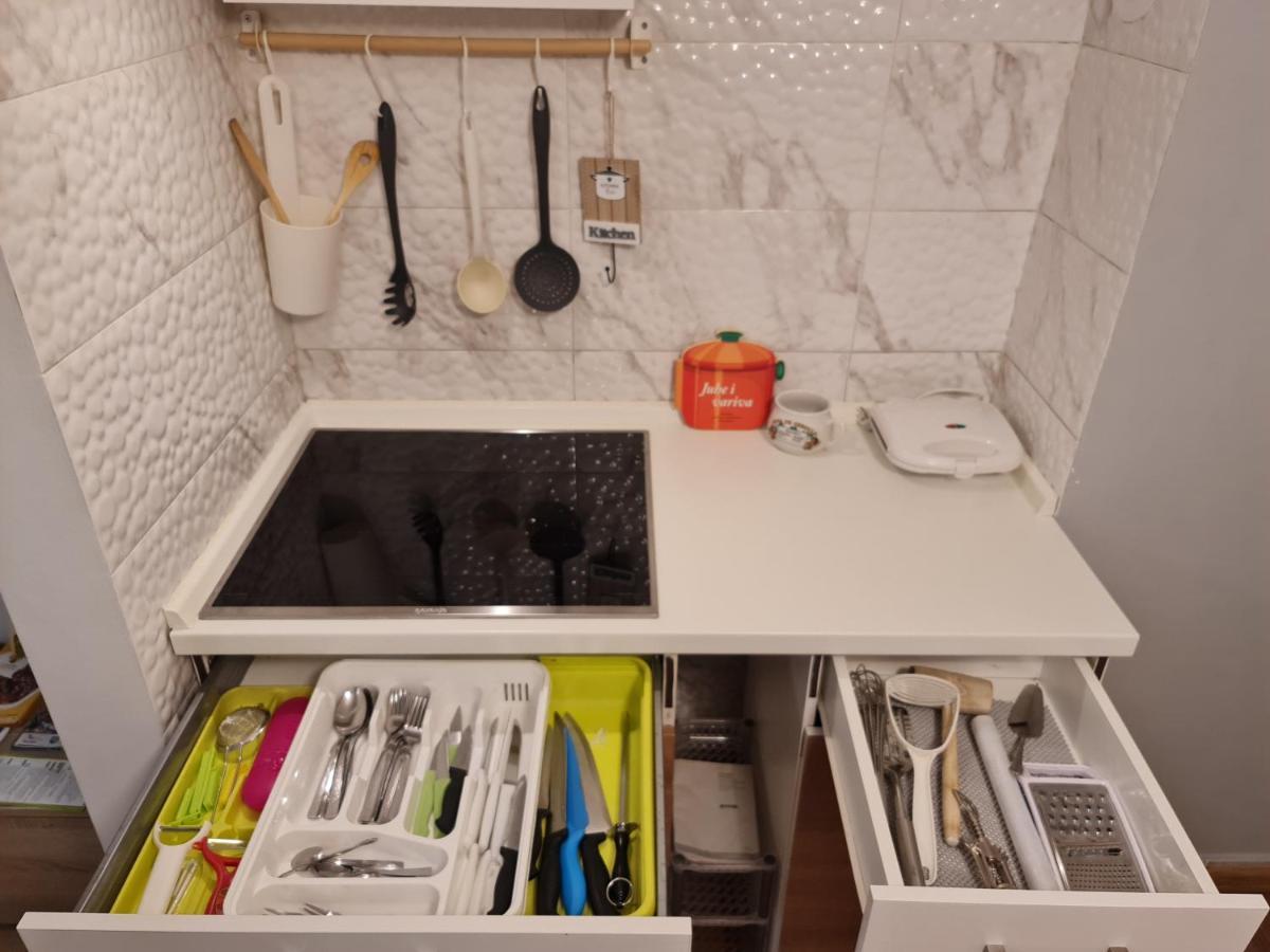 Apartment Pemper - Self Check In And Check Out 오토칵 외부 사진